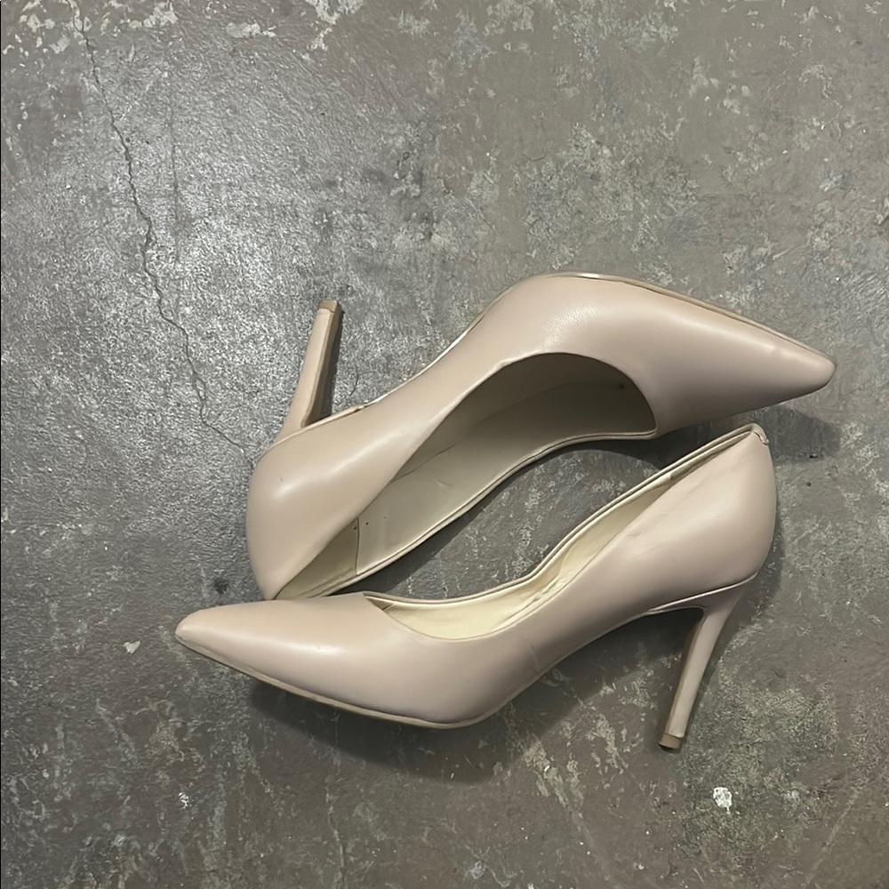 Nine West Cream Stiletto Heels Elegant Design